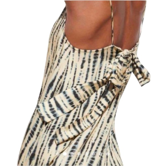 Zara Women’s Cream Khaki and Blue Batik Print Tie Back V Neck Maxi Dress Sz M/L - Picture 3 of 10